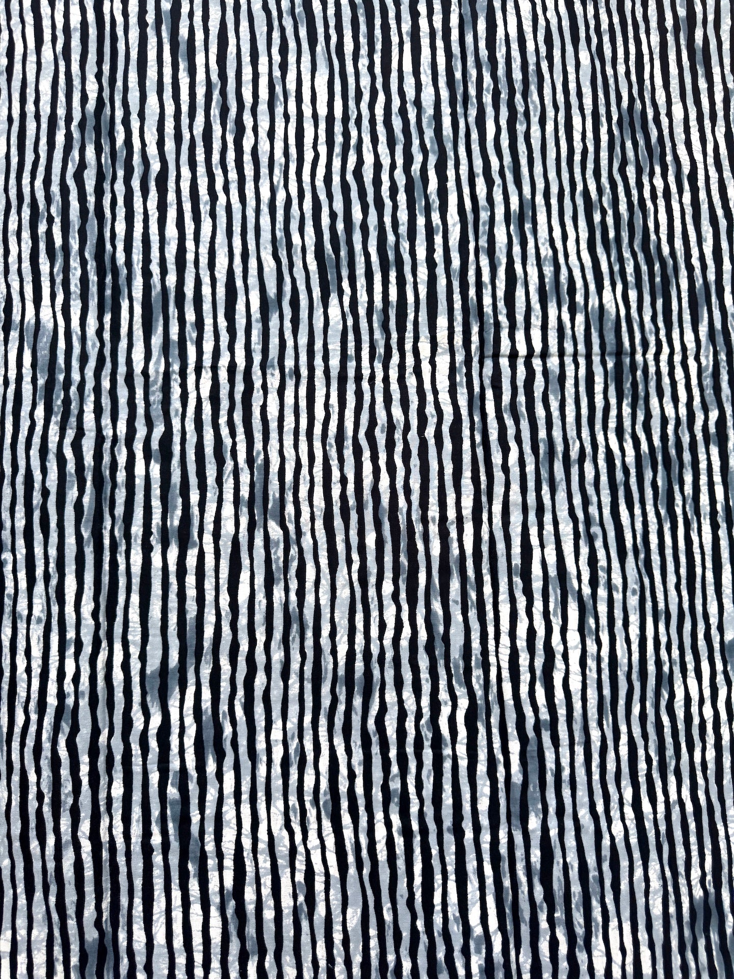 Black & Grey Wavy Stripe Ankara Fabric – African Wax Print (6 Yards UK) – MASI2475