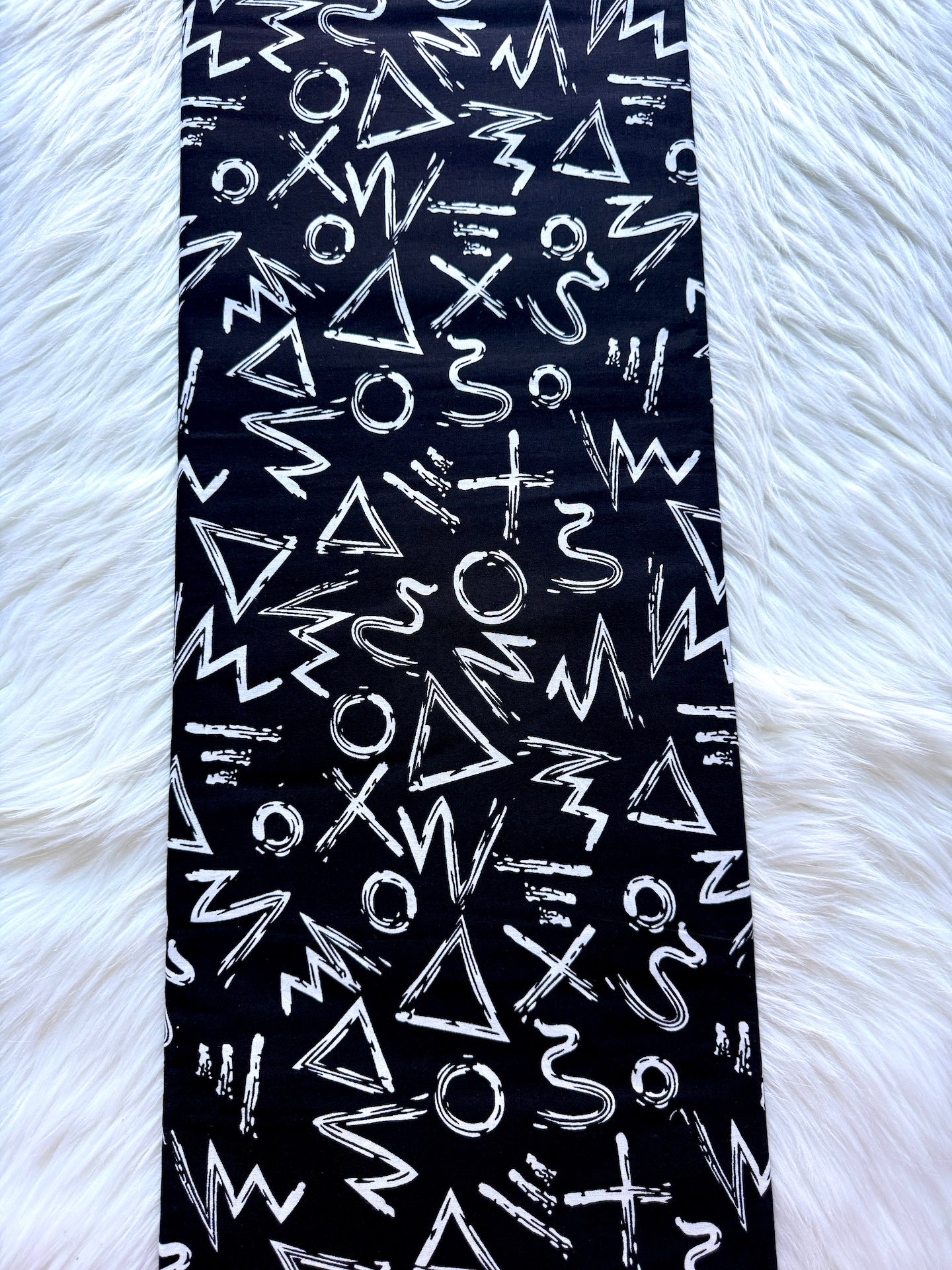 Black & White Geometric Ankara Fabric – African Wax Print (6 Yards UK) – MASI2420