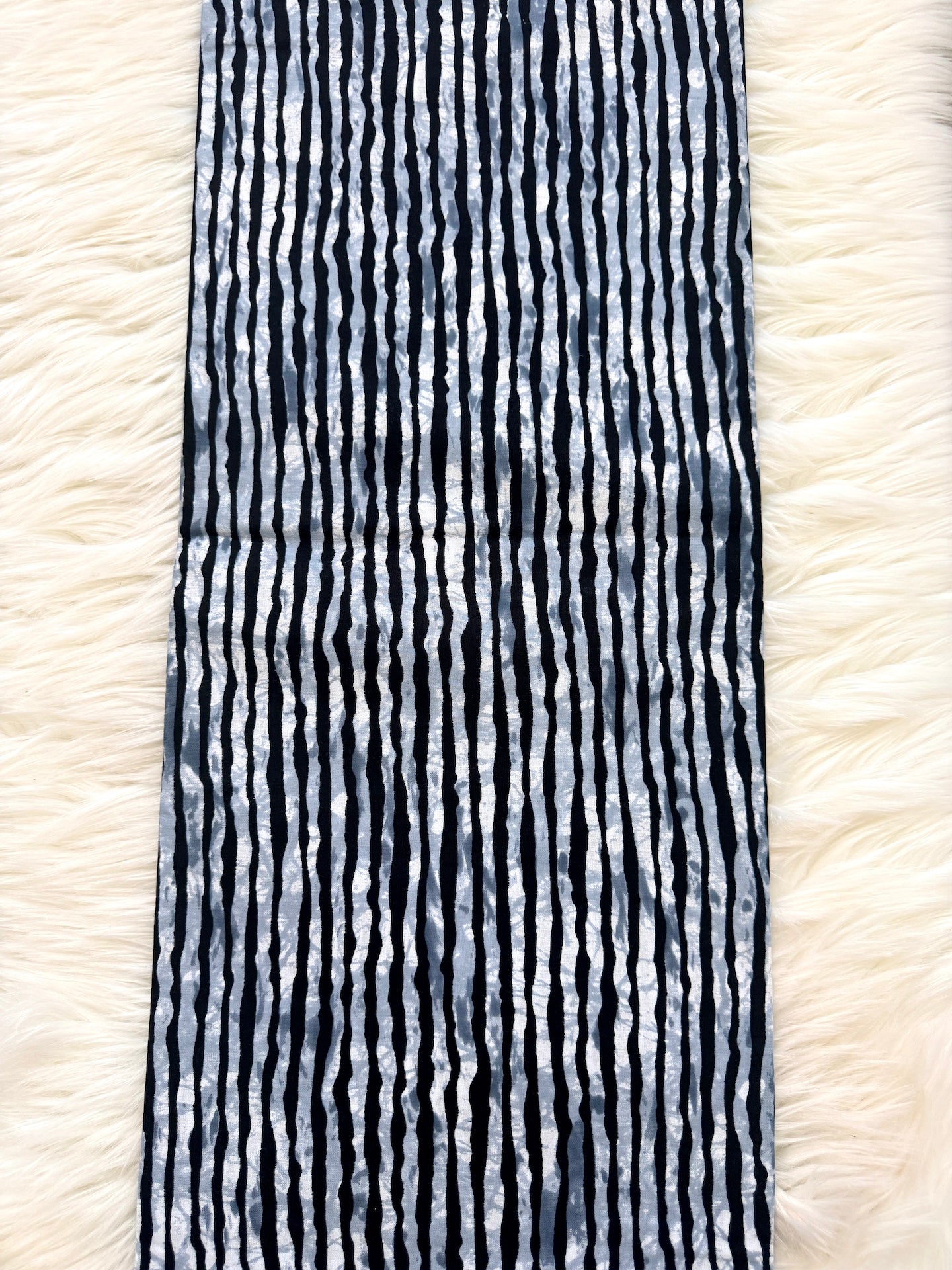 Black & Grey Wavy Stripe Ankara Fabric – African Wax Print (6 Yards UK) – MASI2475