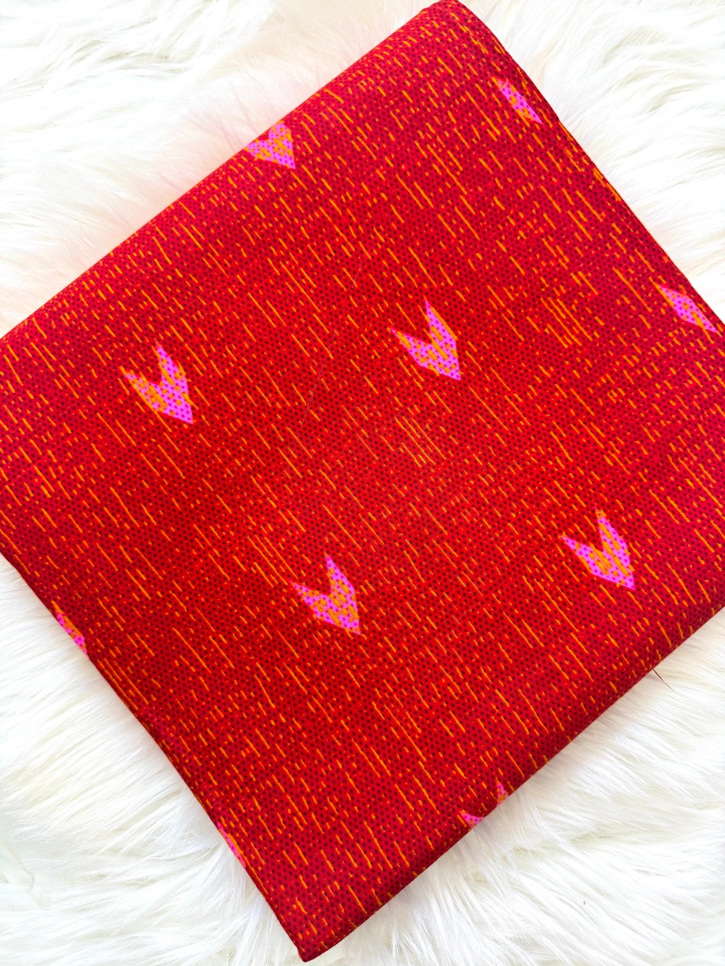 Red & Pink Retro Geometric Ankara Fabric – African Wax Print (6 Yards UK) – MASI2470