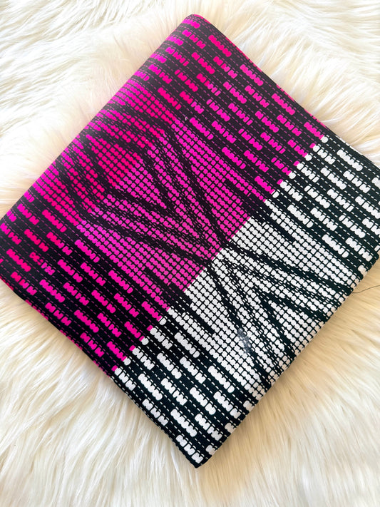 Magenta White & Black Woven Geometric African Fabric – African Wax Print (6 Yards UK) – MASI2644