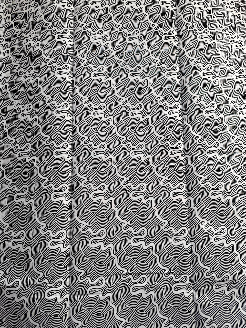Wavy line pattern on a gray background